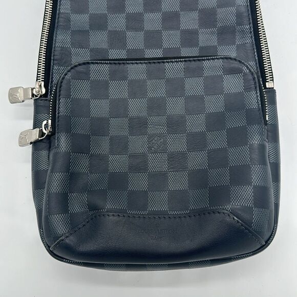 Louis Vuitton Avenue Slingbag NM - Picture 12 of 16